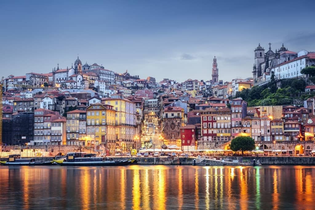 Immigrate to Portugal from UK